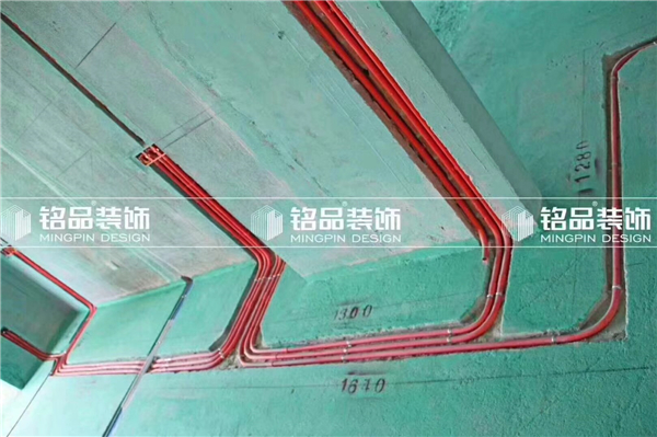 台州装修，水电走顶好还是走地好？