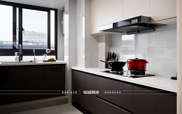 台州装修中泥工贴砖需要注意些什么?